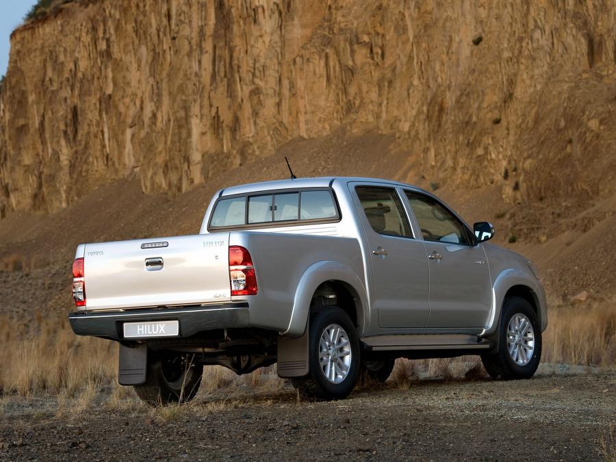  Toyota Hilux Double Cab 2011 года  (ZA) (фото 7 из 20)